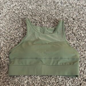 Women’s zyia sports bra. Padded. Size medium- B3